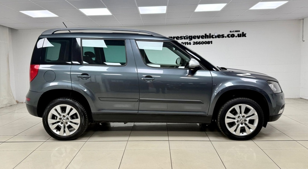 Skoda Yeti Hatchback Green #9