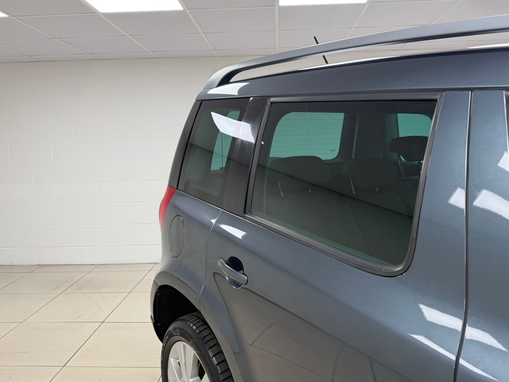 Skoda Yeti Hatchback Green #24