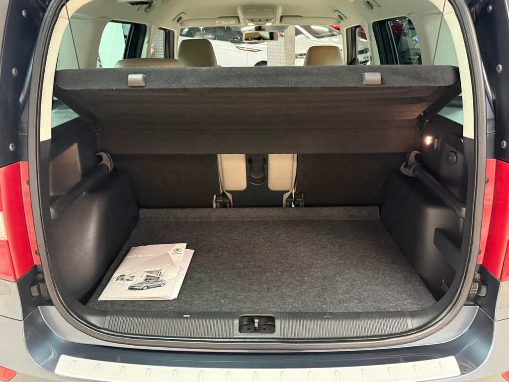 Skoda Yeti Hatchback Green #16