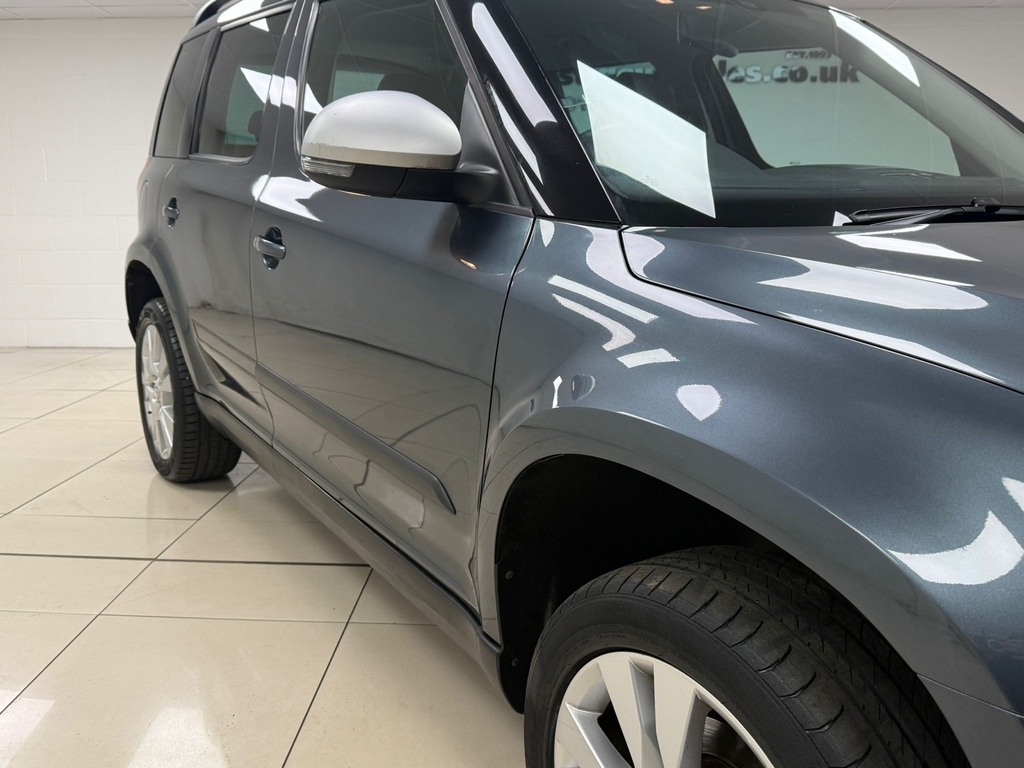 Skoda Yeti Hatchback Green #13