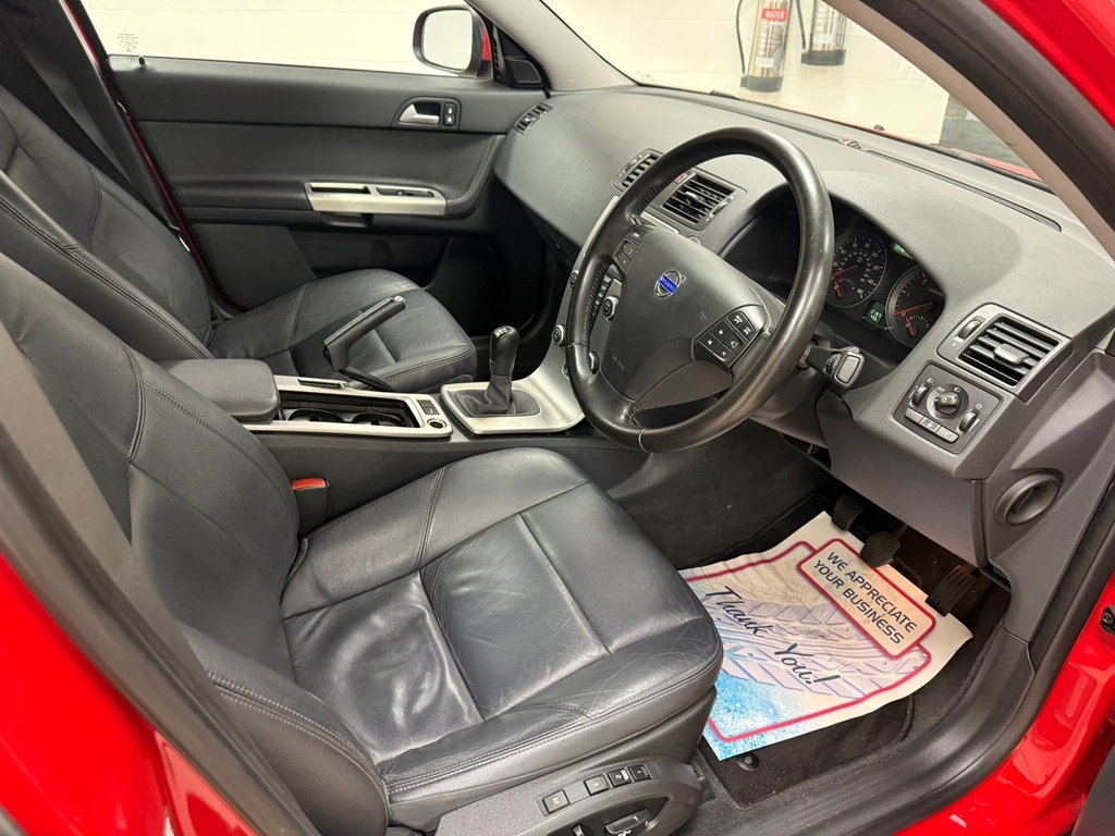 Volvo S40 1.6D Drive Se Lux Start Stop Service History Red #2