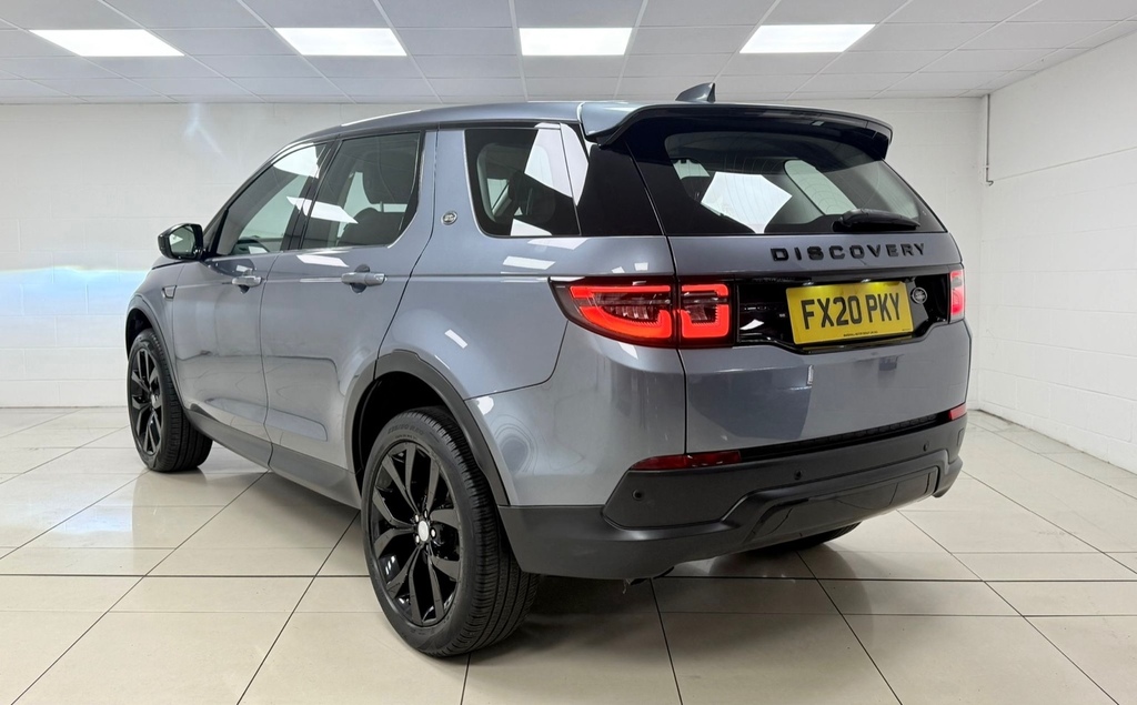 Land Rover Discovery Sport 2.0 D150 Se 2Wd - One Owner - Black Pack Blue #3