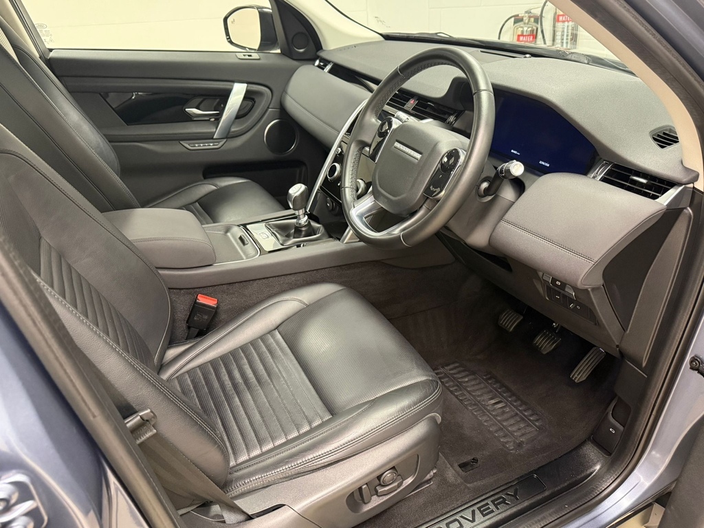 Land Rover Discovery Sport 2.0 D150 Se 2Wd - One Owner - Black Pack Blue #2