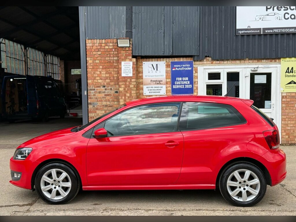 Volkswagen Polo 1.2 Match Euro 5 NJ61VHD Red #3