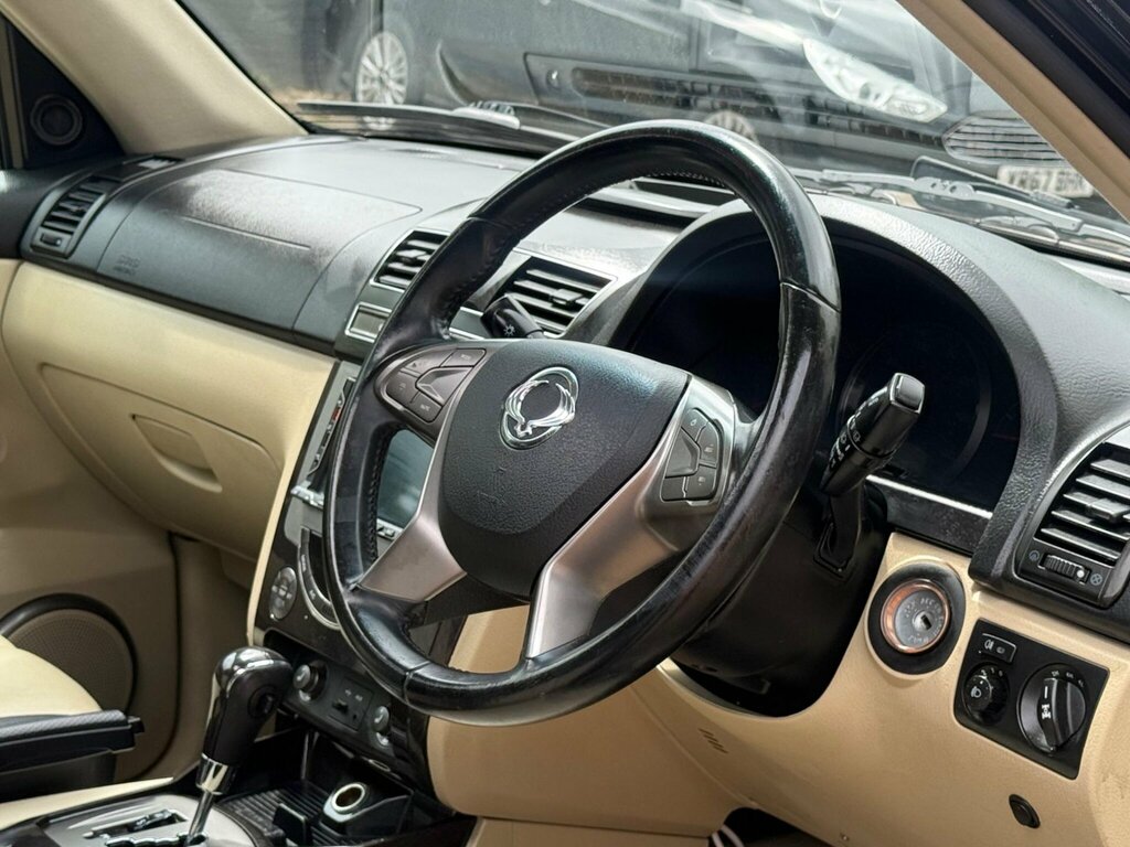 SsangYong Rexton 2.0 Ex Tip White #9