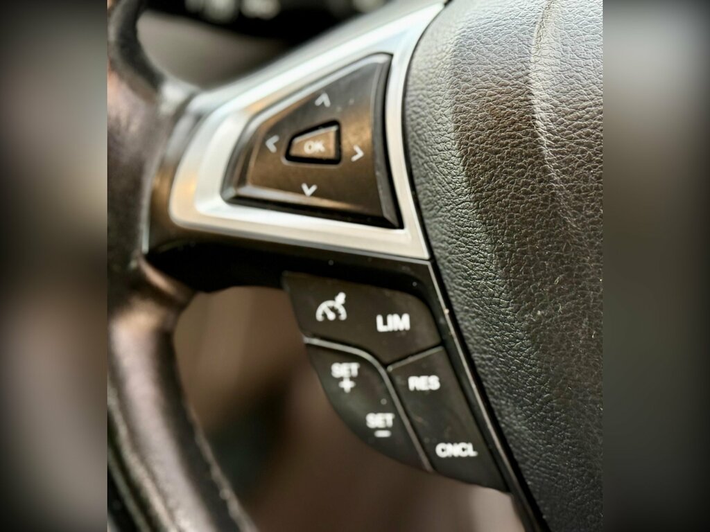 Ford Mondeo Saloon Grey #39