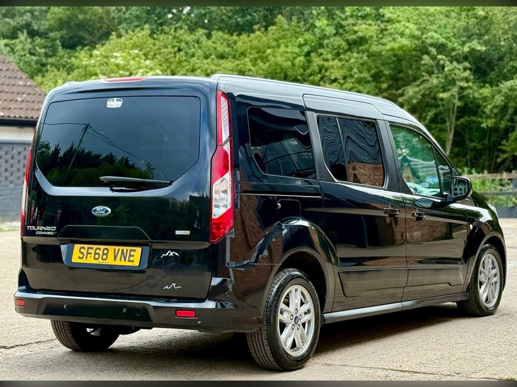 Ford Grand Tourneo Connect 1.5 Ecoblue Titanium Euro 6 Ss Black #6