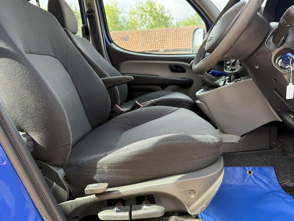 Fiat Doblo 1.3 Multijet 16V Active Grey #27