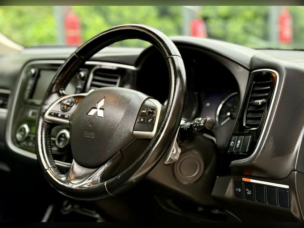 Mitsubishi Outlander Red #9