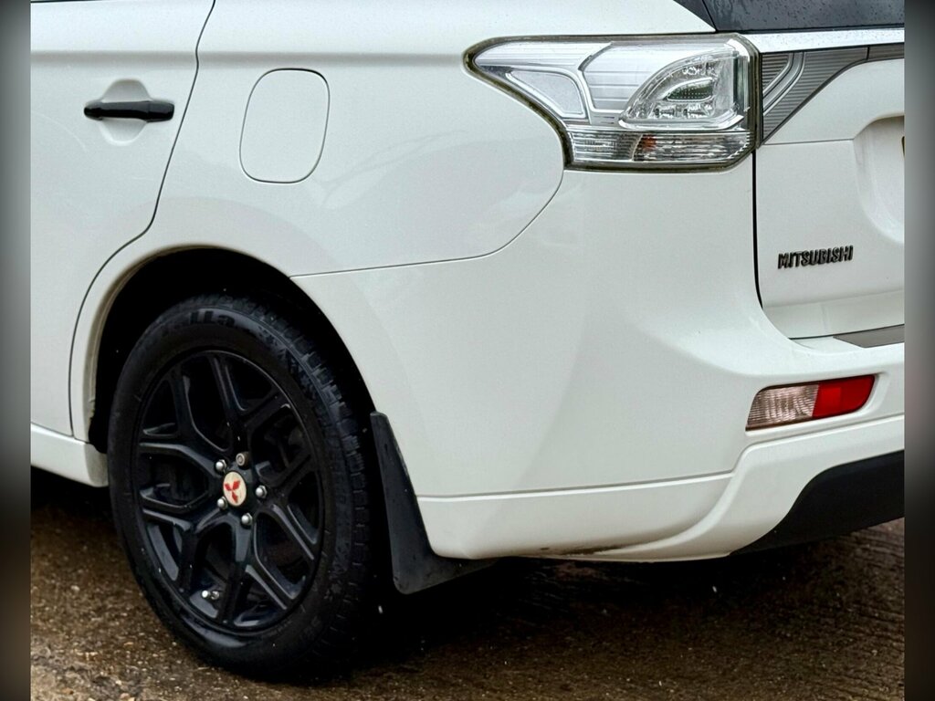 Mitsubishi Outlander Red #29