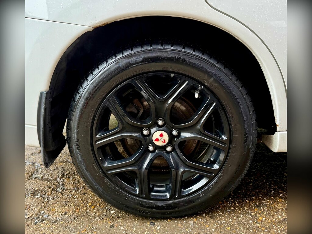 Mitsubishi Outlander Red #43