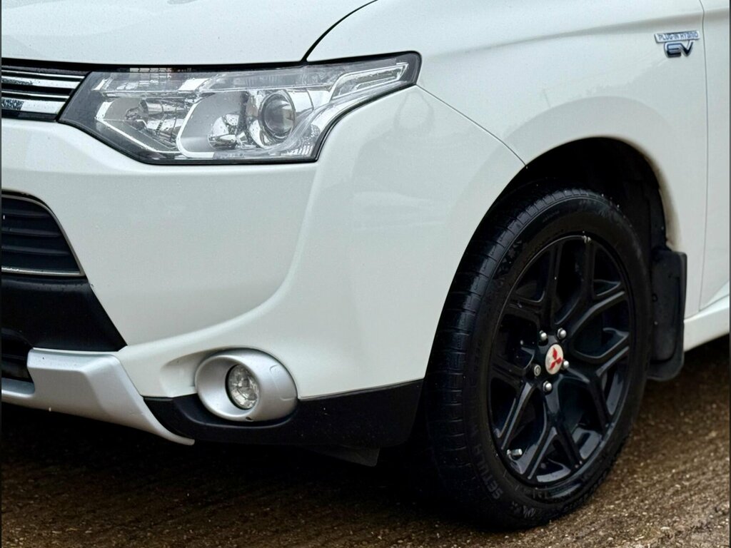 Mitsubishi Outlander Red #26