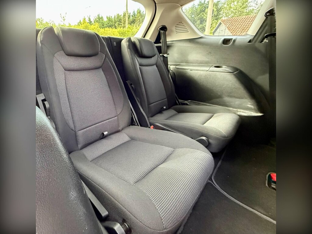 Ford S-Max Titanium X Sport White #19