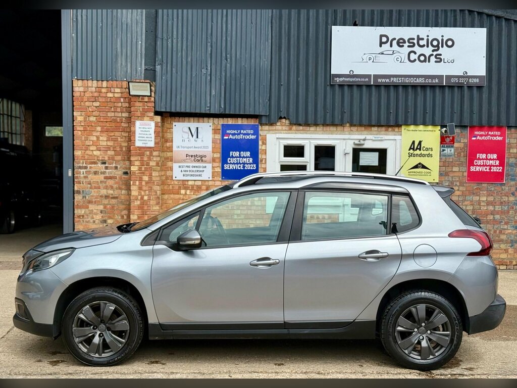 Peugeot 2008 1.2 Puretech Active Euro 6 Grey #4