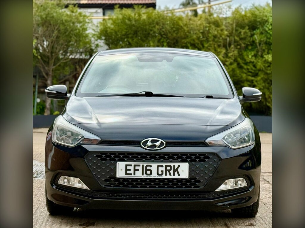 Hyundai I20 1.2 Blue Drive Se Euro 6 Ss EF16GRK Black #2