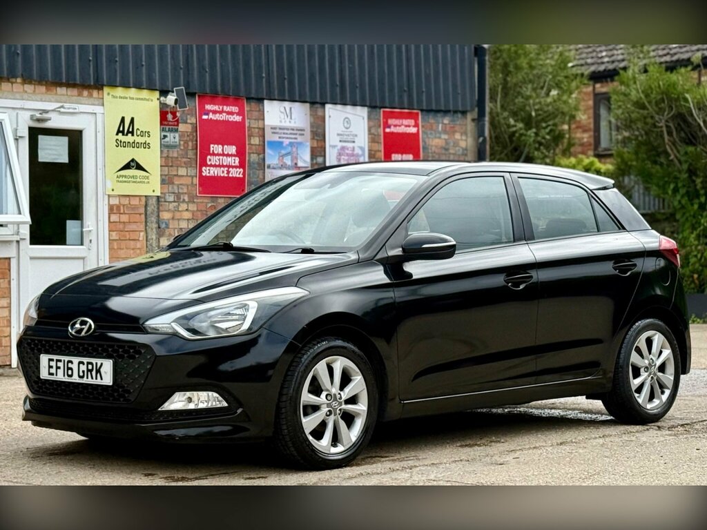 Hyundai I20 1.2 Blue Drive Se Euro 6 Ss EF16GRK Black #3