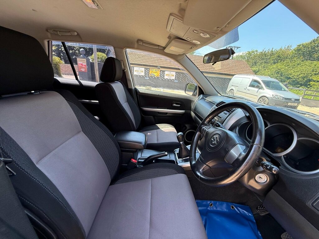 Suzuki Grand Vitara 2.4L Sz5 Beige #10