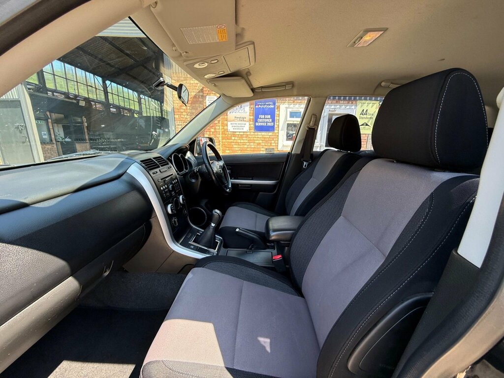 Suzuki Grand Vitara 2.4L Sz5 Beige #11