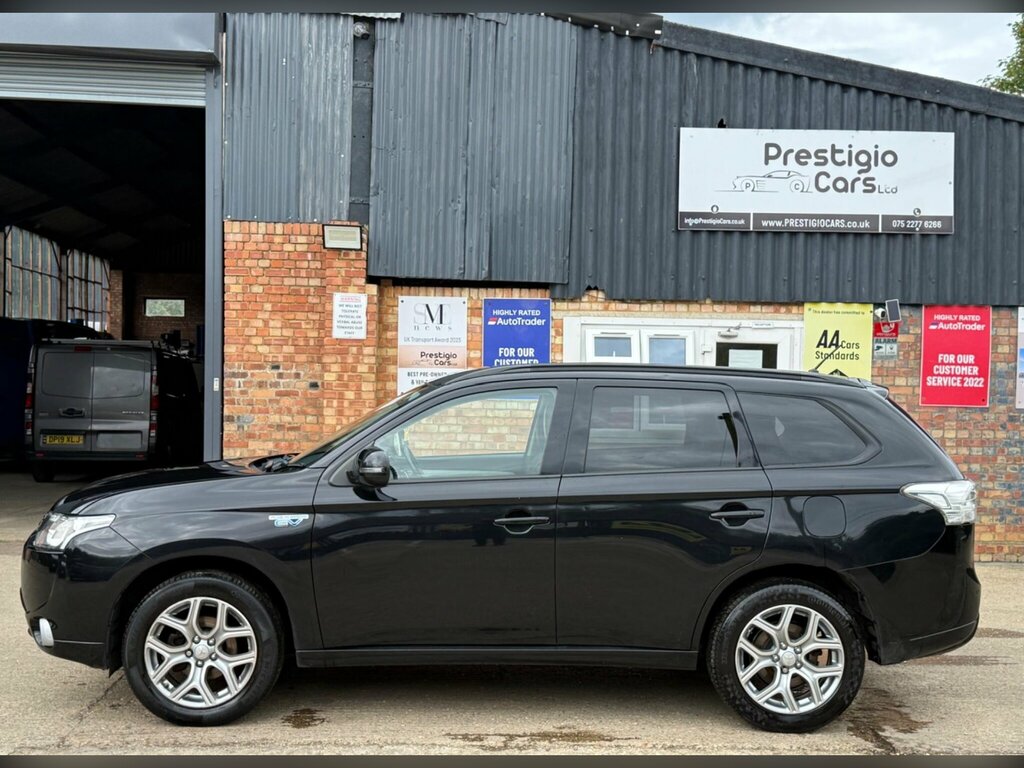 Mitsubishi Outlander 2.0H 12Kwh Gx3h Cvt 4Wd Euro 5 Ss Black #3