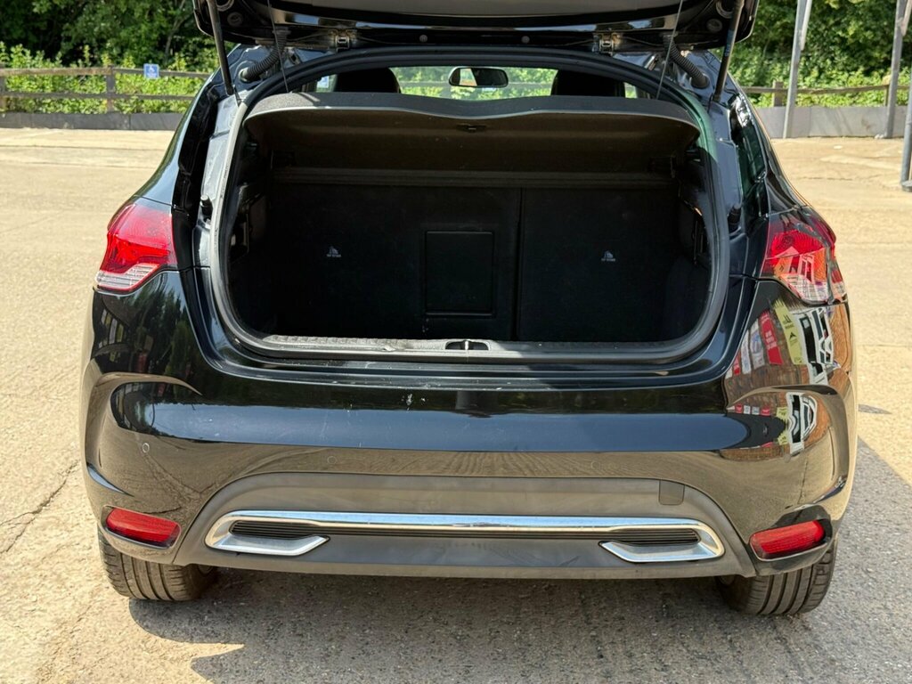 Citroen DS4 Hatchback Red #13