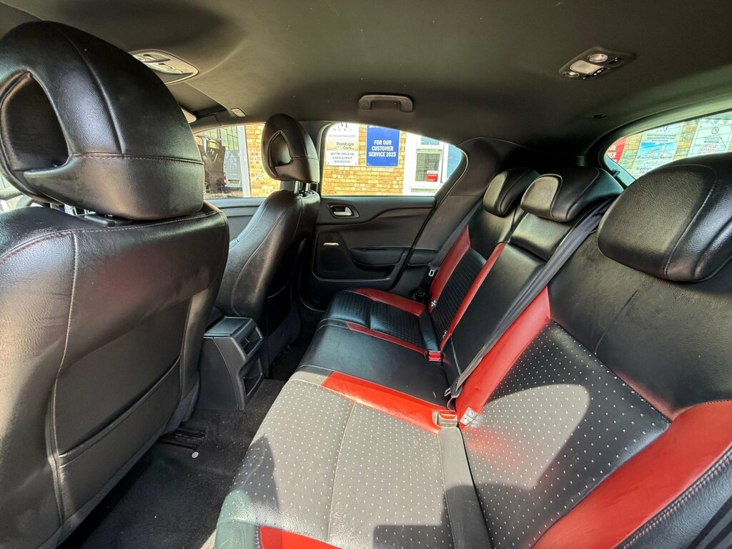 Citroen DS4 Hatchback Red #12