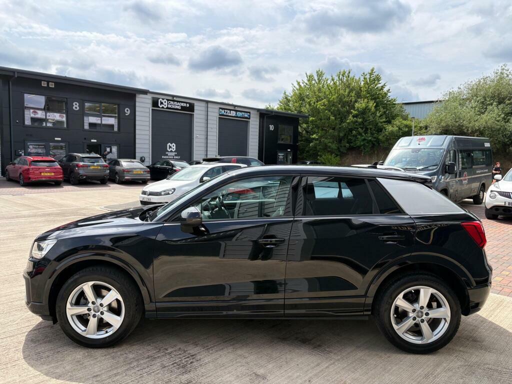 Audi Q2 Q2 Sport 30 Tfsi White #4