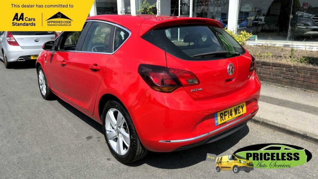 Vauxhall Astra 1.6L Sri Red #5