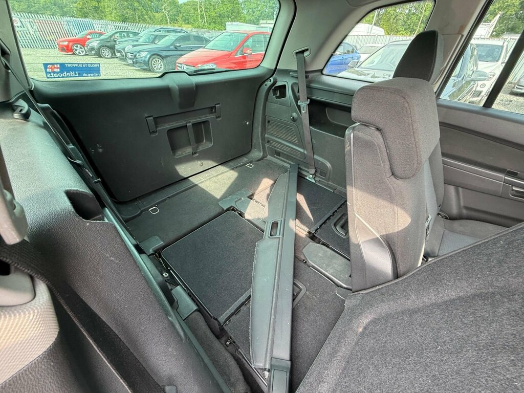 Vauxhall Zafira Mpv Silver #18