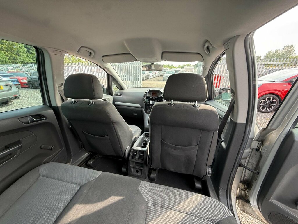 Vauxhall Zafira Mpv Silver #17