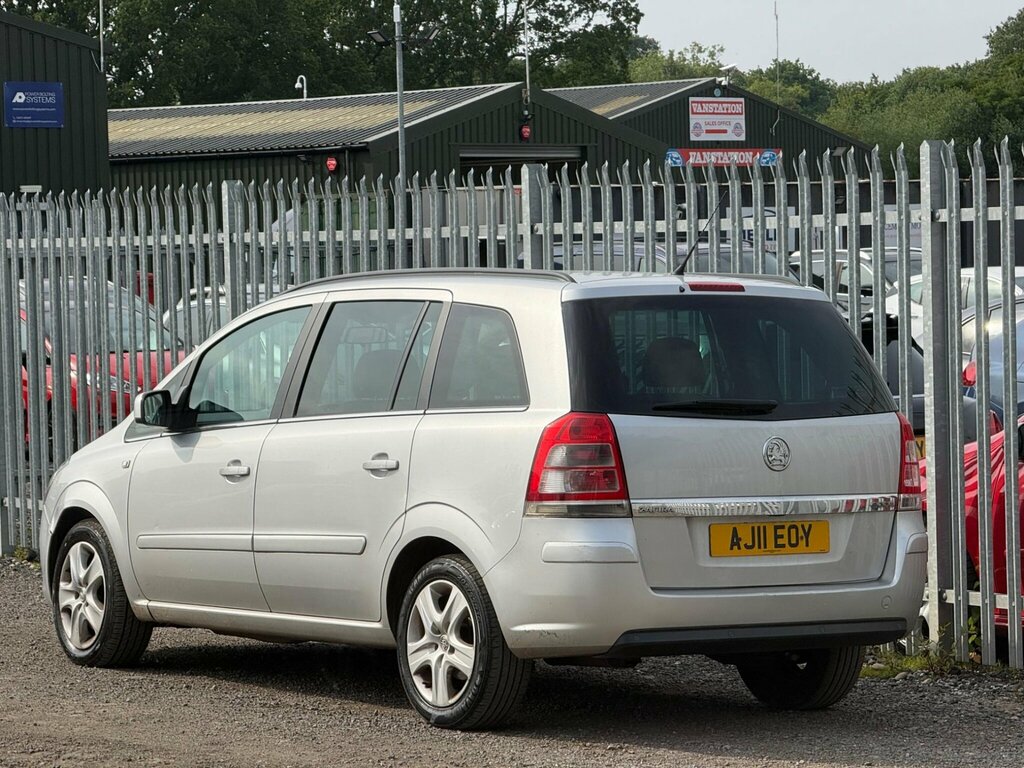 Vauxhall Zafira Mpv Silver #7
