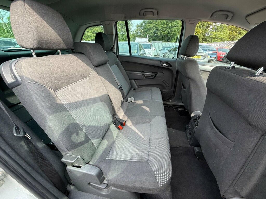 Vauxhall Zafira Mpv Silver #15