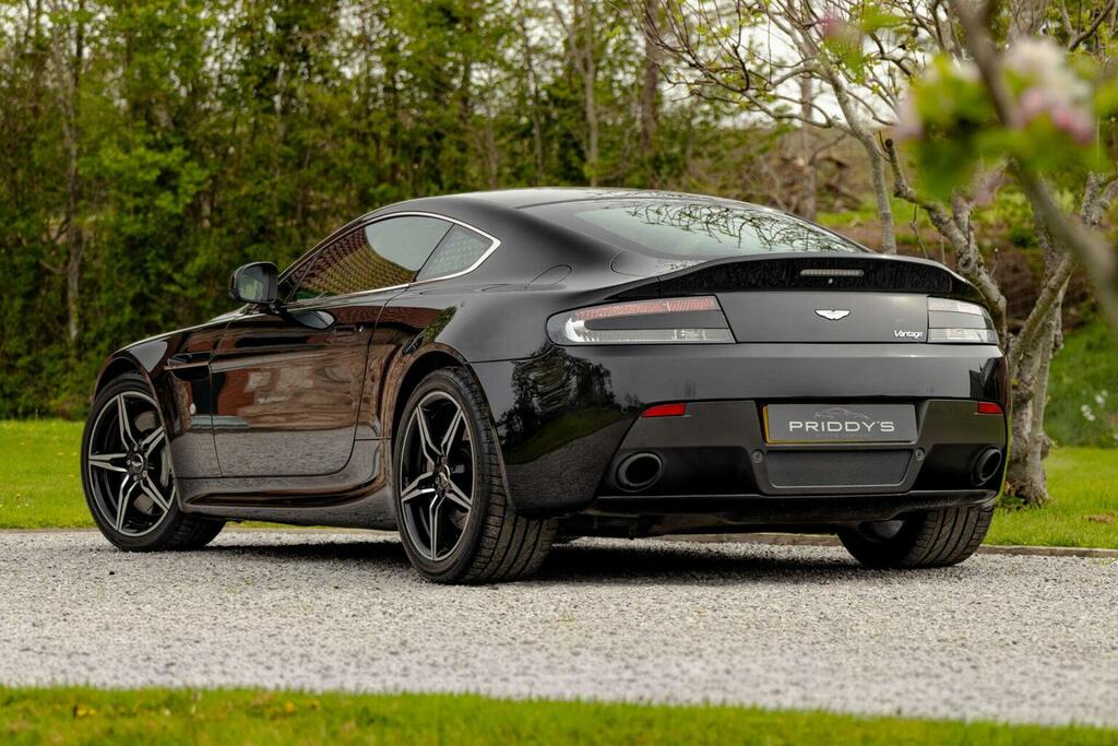 Aston Martin Vantage 4.7 V8 Sportshift II Euro 6 Black #2