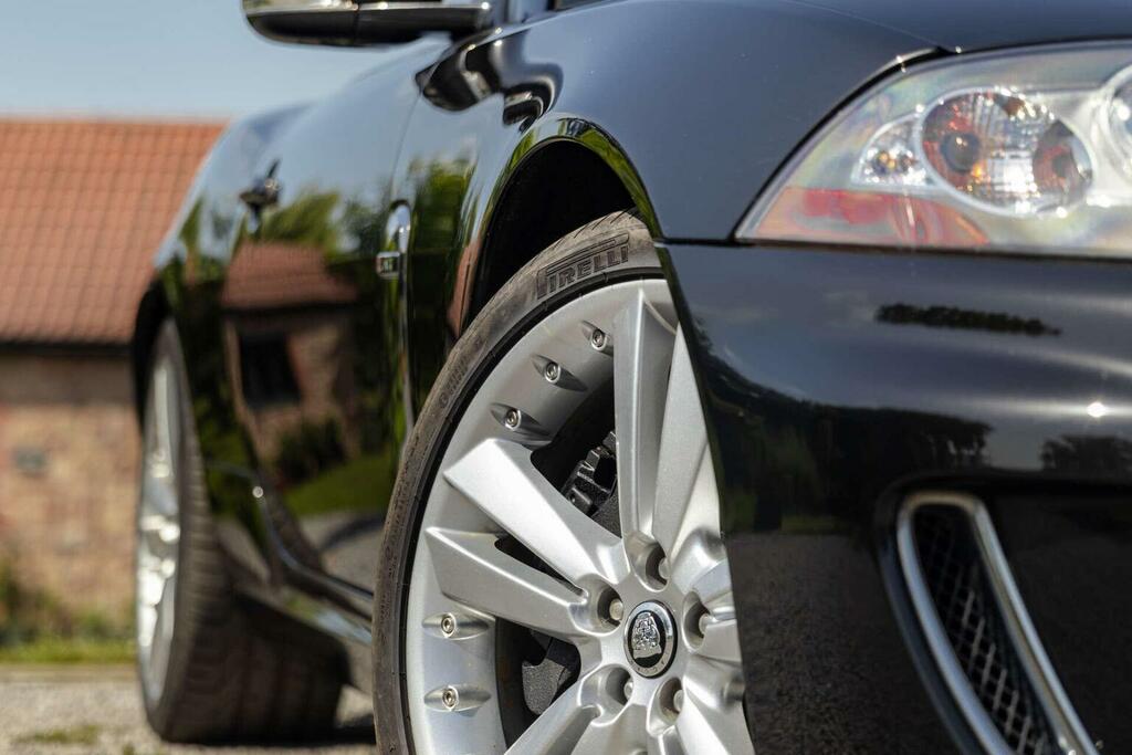 Jaguar XK Entry Silver #18