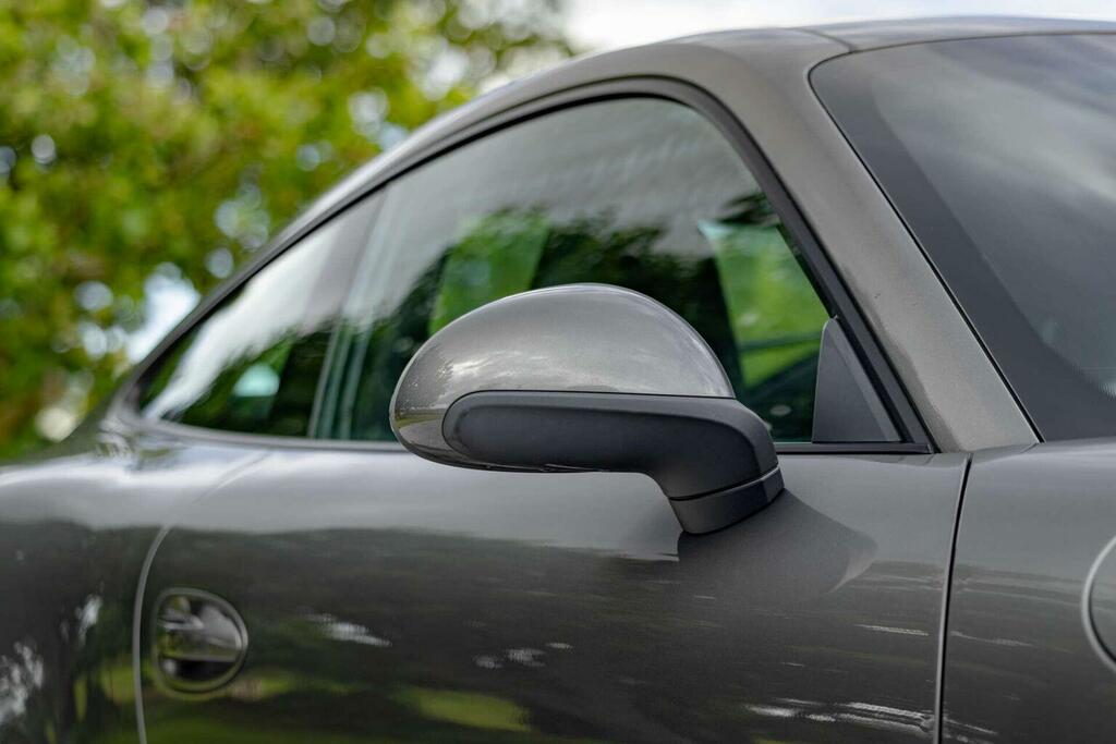 Porsche 911 Carrera Semi-auto  #60