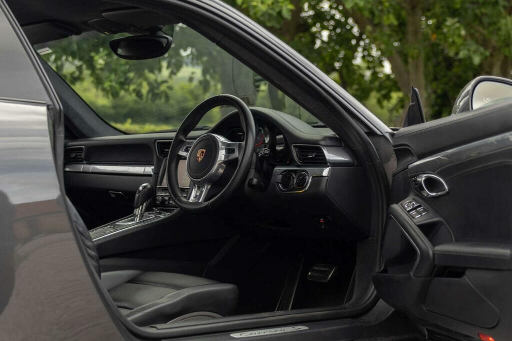 Porsche 911 Carrera Semi-auto  #8