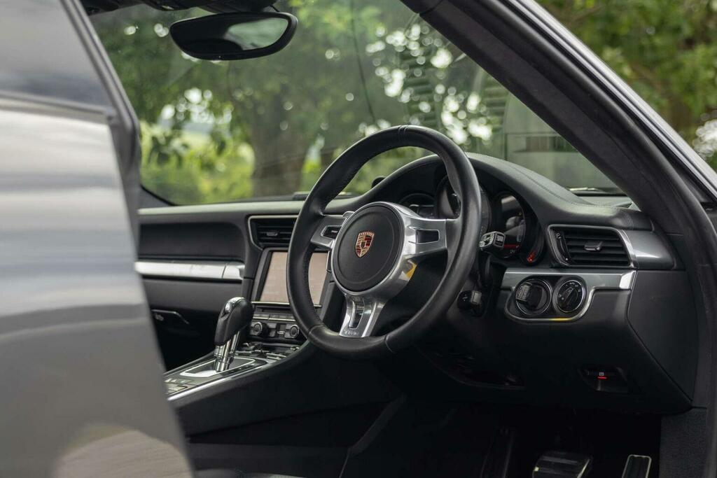 Porsche 911 Carrera Semi-auto  #10
