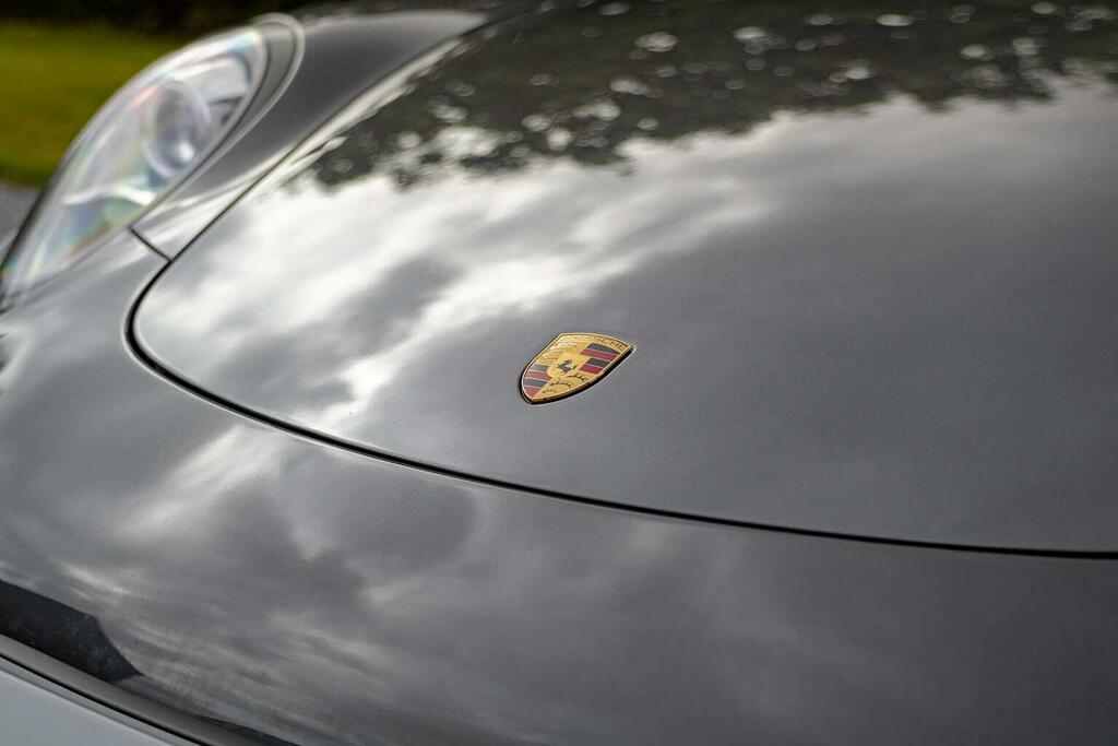 Porsche 911 Carrera Semi-auto  #25