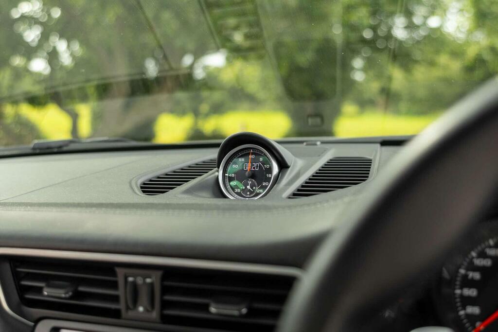 Porsche 911 Carrera Semi-auto  #72