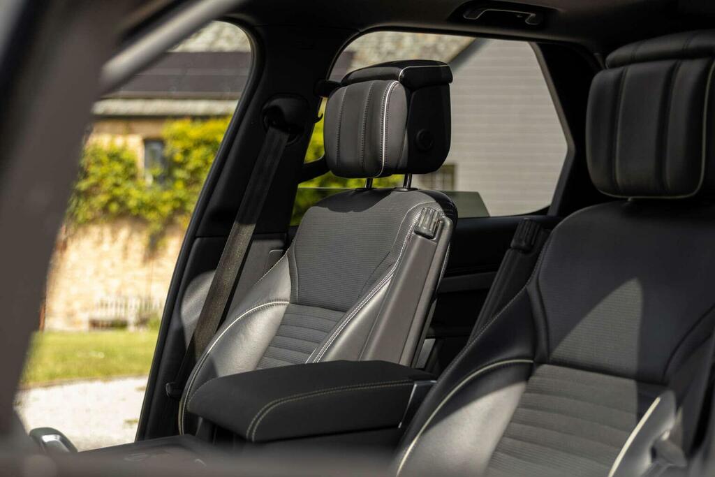 Land Rover Discovery Discovery R-dynamic Se D Mhev Black #48