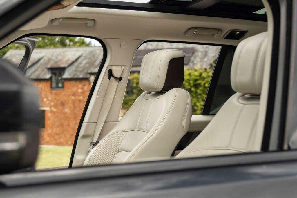 Land Rover Range Rover 2.0 D180 R-dynamic S  #36