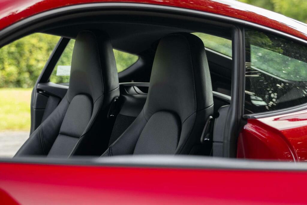 Porsche Cayman   #16