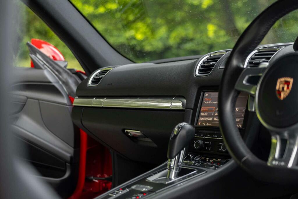 Porsche Cayman   #12