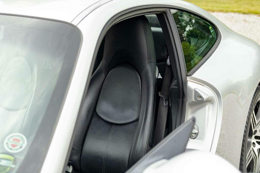 Porsche 911 3.6 997 Turbo Tiptronic S Awd #24