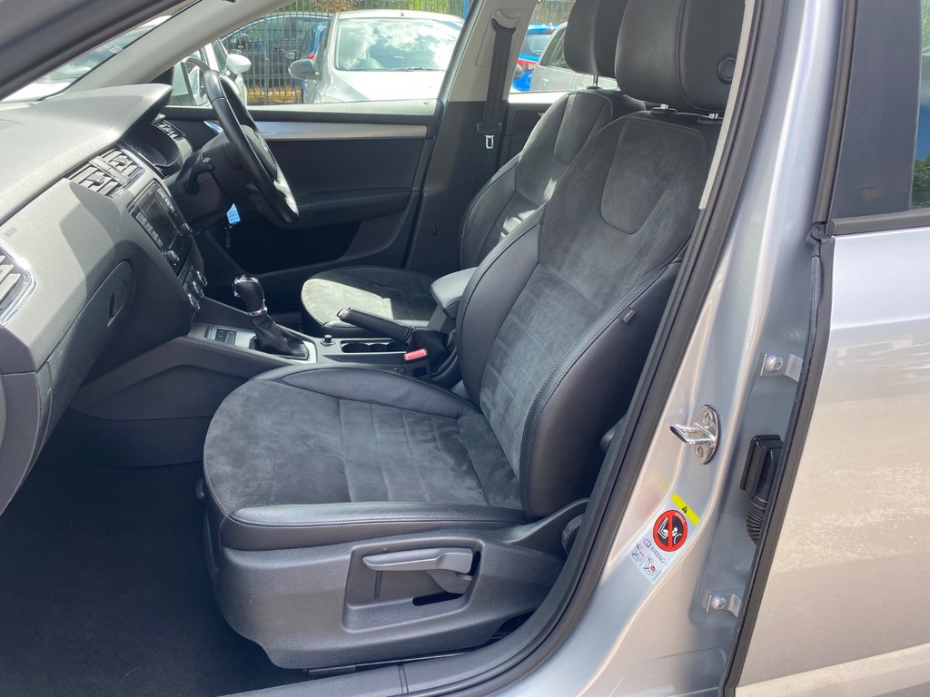 Skoda Octavia 1.4 Tsi Se White #10