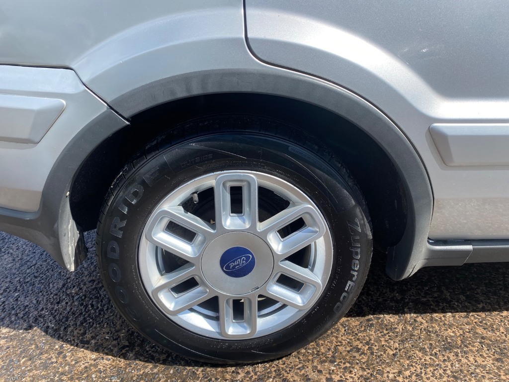 Ford Fusion 1.4 Tdci Zetec Climate Silver #2