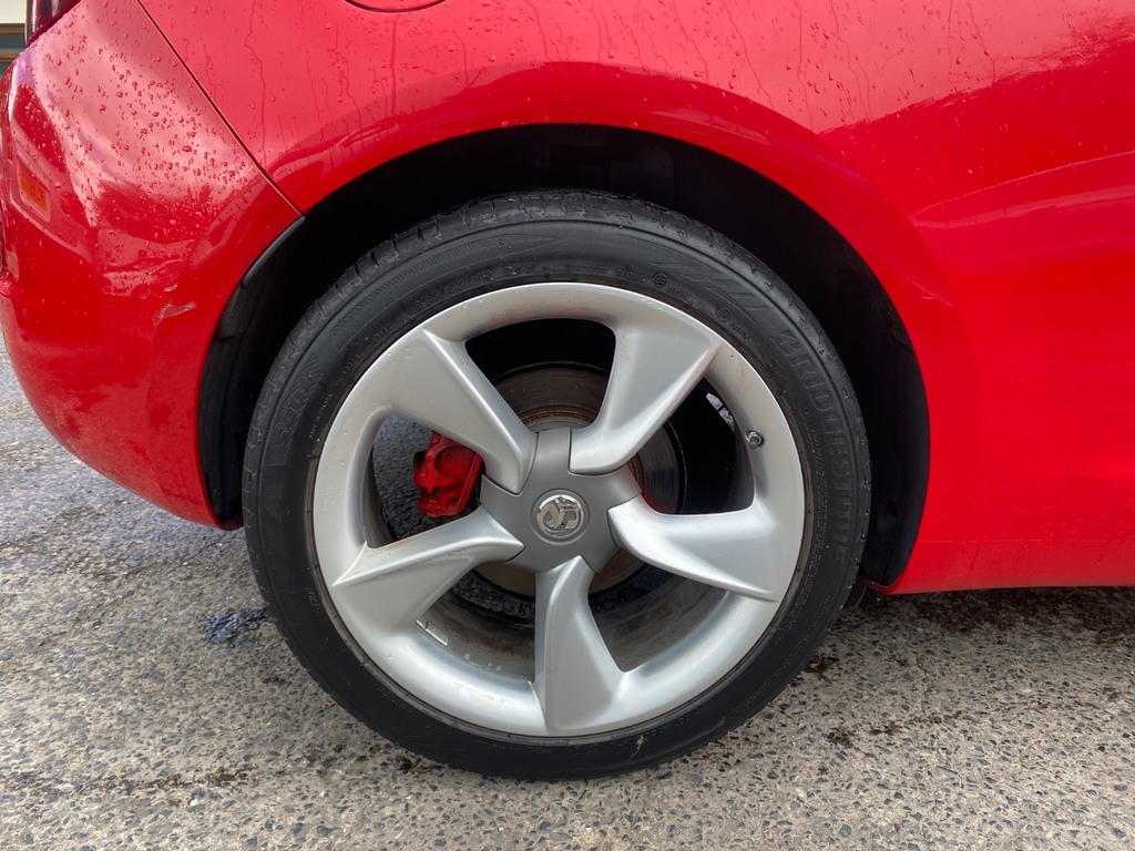 Vauxhall Astra GTC 1.4T 16V 140 Sri Red #2