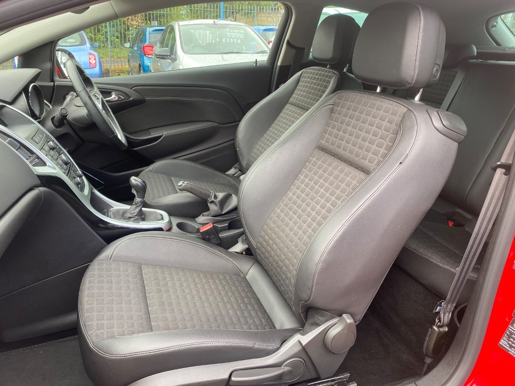Vauxhall Astra GTC Hatchback White #10