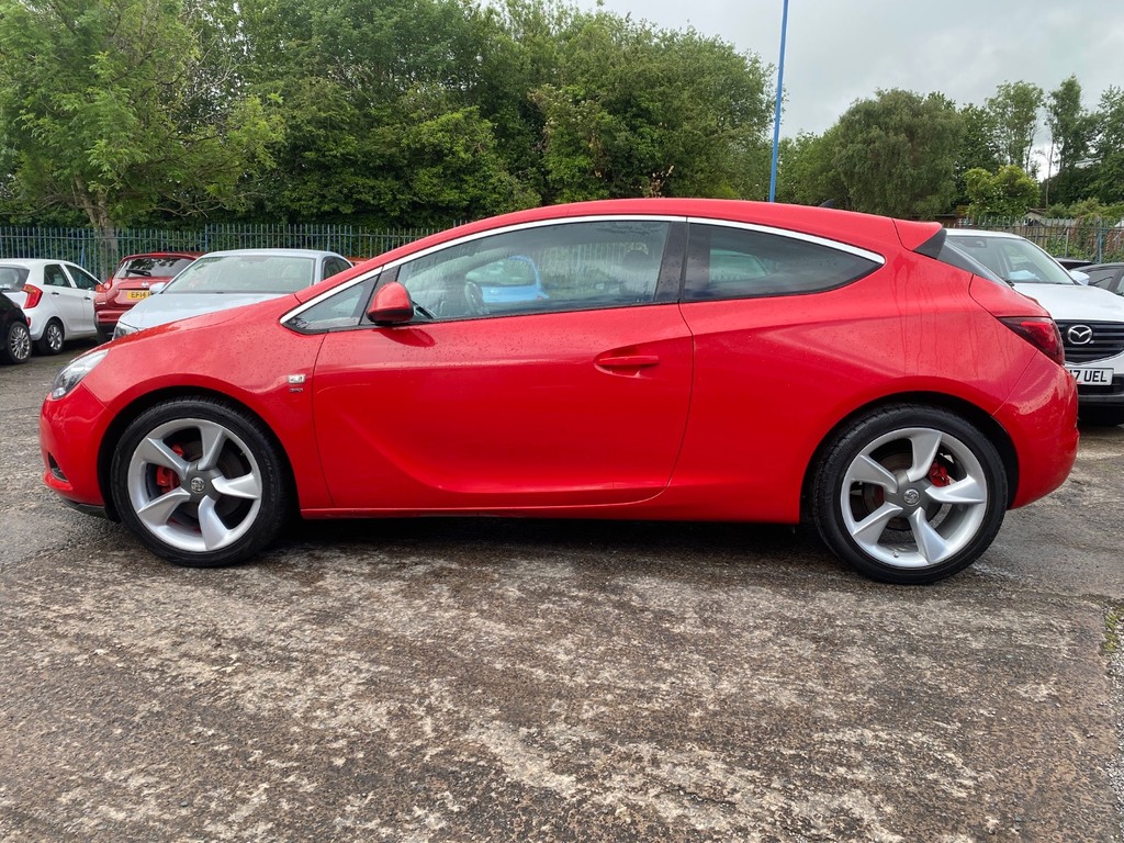 Vauxhall Astra GTC Hatchback White #9
