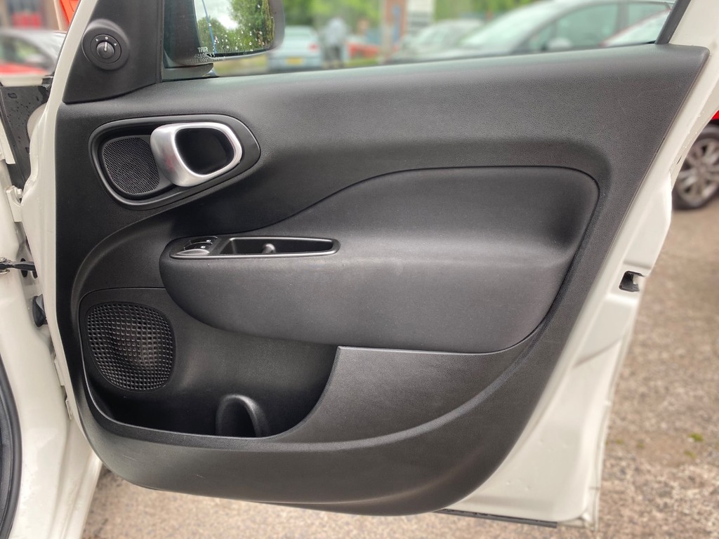 Fiat 500L 1.4L Pop Star White #13