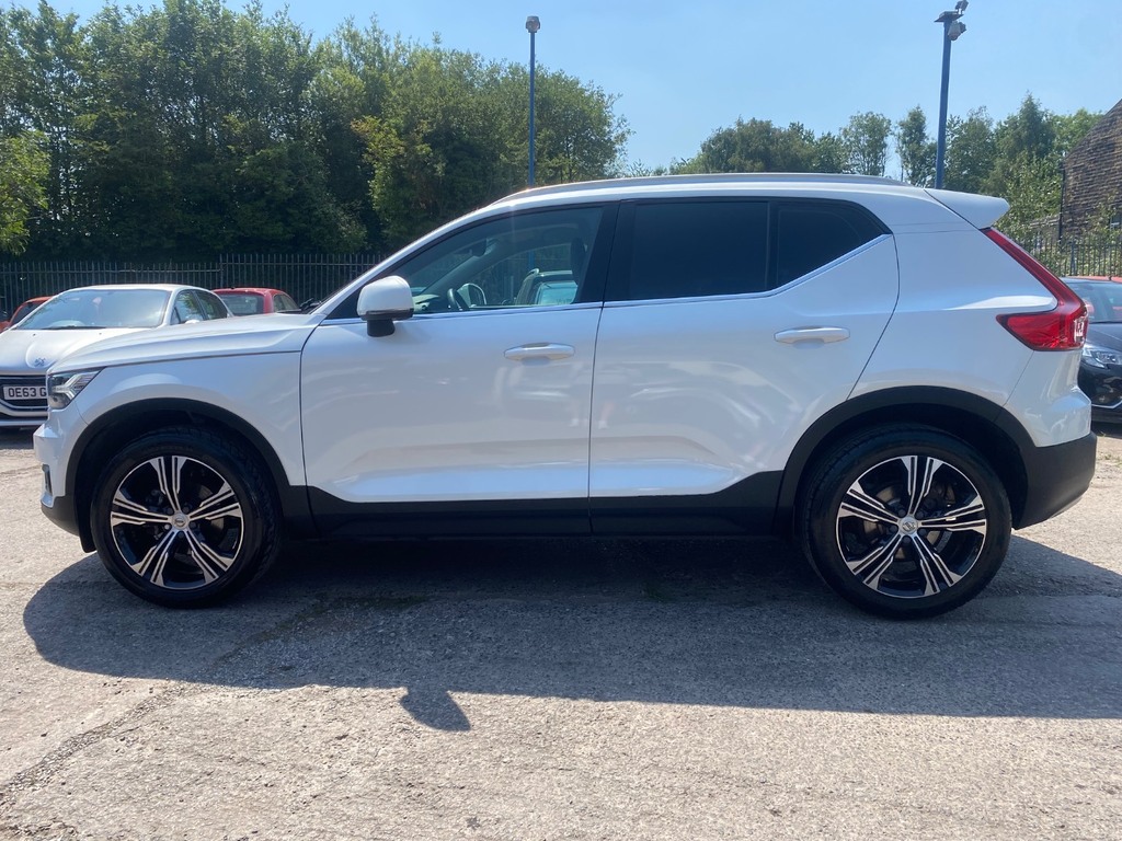 Volvo XC40 1.5 T3 163 Inscription Pro White #5